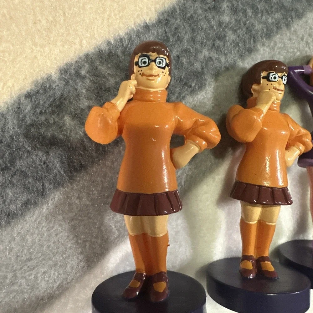 Scooby Doo, Chess   Rook/ Queen/ knight  Lot of  4  Cartoon Network ! Halloween